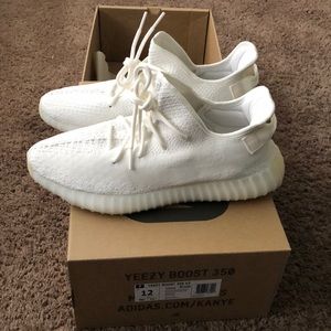 Yeezy Boost 350 v2 Creme